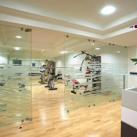 Waterlane Marina By Live & Travel *