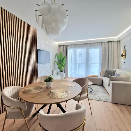 Waterlane Marina By Live & Travel גדנסק