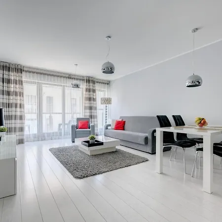 Waterlane Marina By Live & Travel